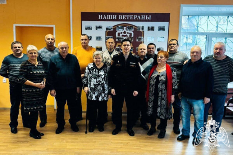Подмосковные росгвардейцы поздравили ветеранов войск правопорядка 