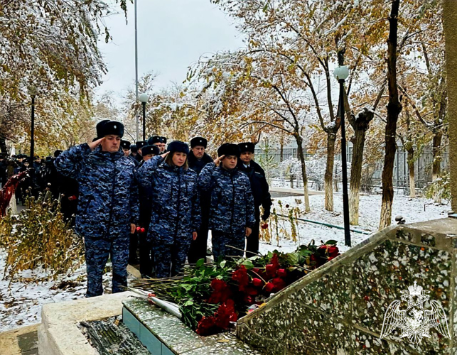 Подмосковные росгвардейцы почтили память сотрудников и военнослужащих, погибших при выполнении служебных обязанностей