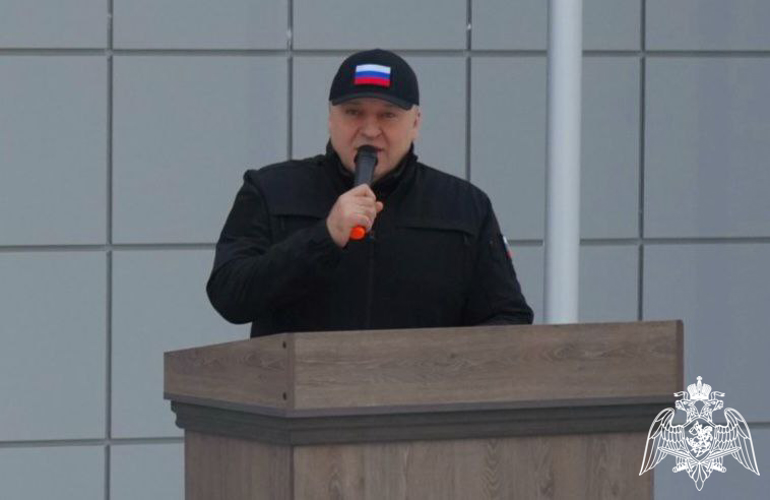 Сотрудники СОБР и ОМОН подмосковного главка Росгвардии прошли испытания на право ношения знака отличия полицейского спецназа (видео)