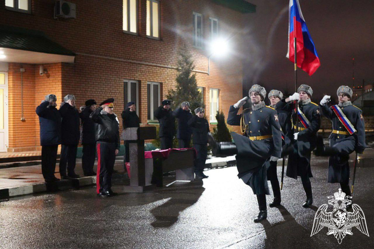 Сотрудники подмосковных спецподразделений Росгвардии, выполнявшие служебный долг на Северном Кавказе, вернулись из очередной командировки (видео)