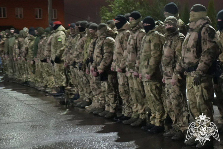 Сотрудники подмосковных спецподразделений Росгвардии, выполнявшие служебный долг на Северном Кавказе, вернулись из очередной командировки (видео)