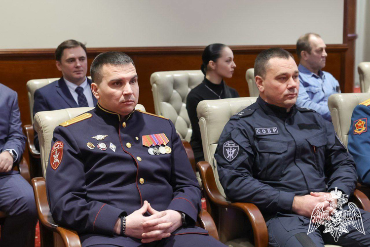 Офицеры Главного управления Росгвардии по Московской области удостоены государственных и областных наград (видео)