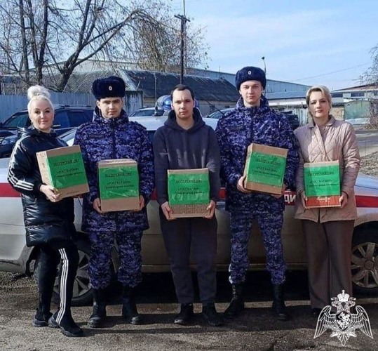 Сотрудники Росгвардии приняли участие в сборе гуманитарной помощи для участников СВО в подмосковной Шатуре