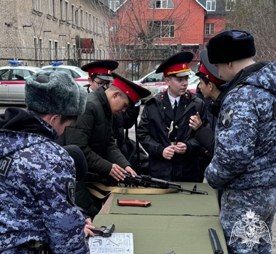 В Электростали состоялось торжественное посвящение в кадеты учеников нового подшефного класса Росгвардии