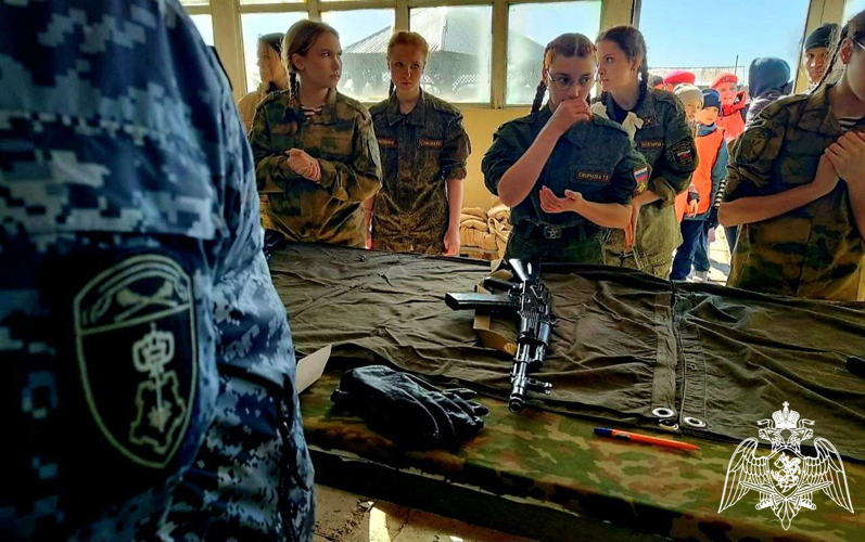 Сотрудники Росгвардии вошли в состав жюри военно-патриотической игры «Зарница» в подмосковном Софрино