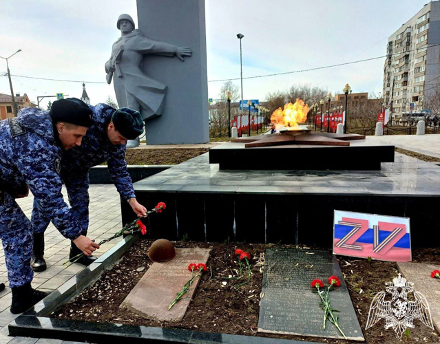 Накануне Дня войск национальной гвардии Российской Федерации подмосковные росгвардейцы почтили память защитников Отечества