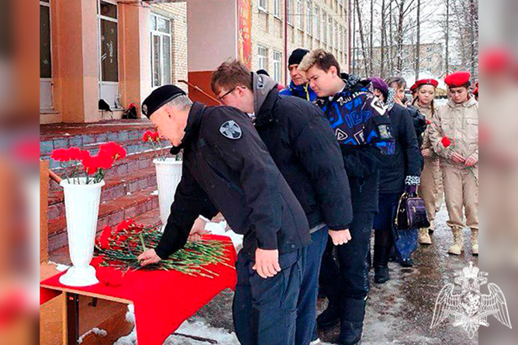 В Подмосковье состоялась церемония открытия «Парты Героя», посвященная памяти сотрудника ОМОН «Пересвет» (видео)