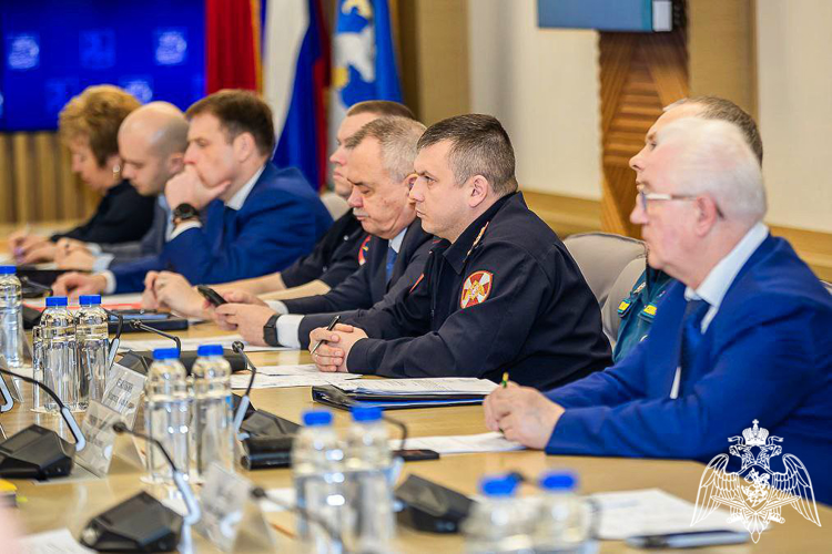 В Подмосковье сотрудники Росгвардии приняли участие в совещании по вопросам обеспечения безопасности при организации летнего детского отдыха 