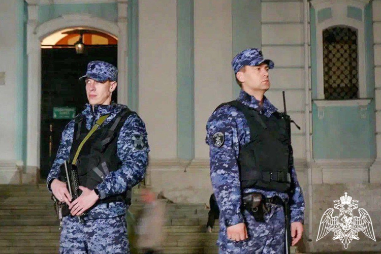 Более 2000 росгвардейцев обеспечили безопасность граждан в период празднования Светлого Христова Воскресения в Подмосковье (Видео)