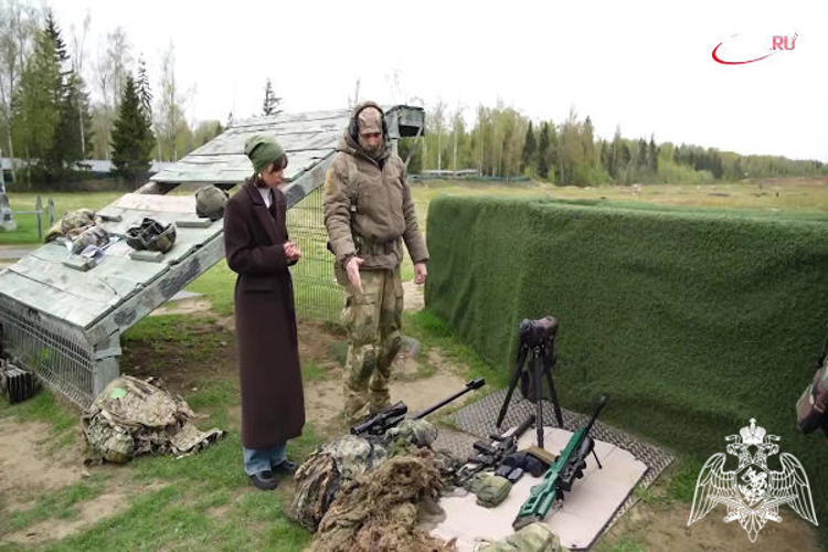 Братья-близнецы капитаны полиции Сергей и Евгений Л. из СОБР Главного управления Росгвардии по Московской области представляют собой идеальную снайперскую пару