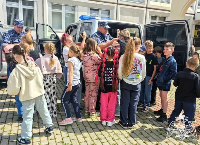 Подмосковные росгвардейцы провели очередное патриотическое мероприятие в рамках акции #КаникулыСРосгвардией (видео)