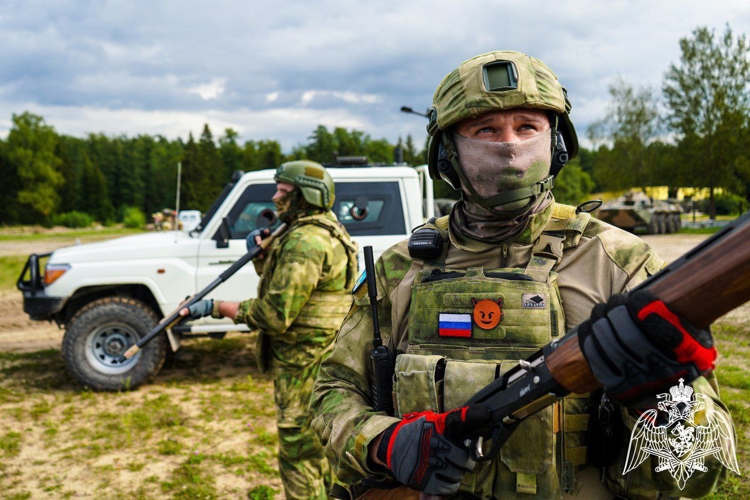 Сотрудники спецподразделений Росгвардии провели тактико-специальные занятия в Подмосковье