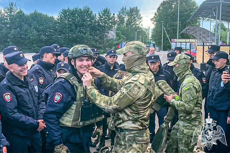 Бойцы подмосковного спецподразделения провели учебные мероприятия для курсантов МВД