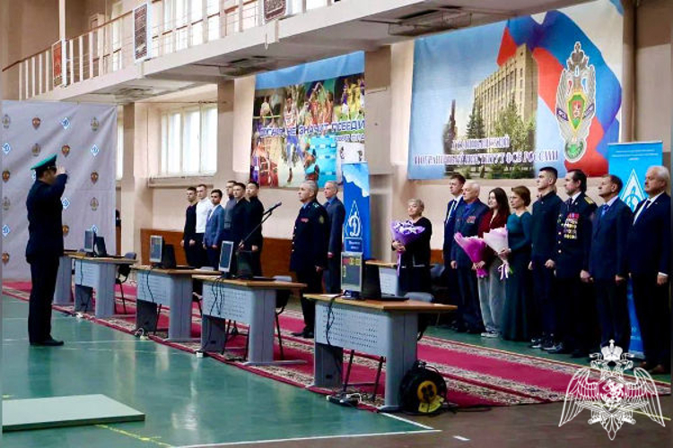 Сборная команда подмосковного главка Росгвардии завоевала "серебро" на межведомственных соревнованиях Общества «Динамо» по гиревому спорту