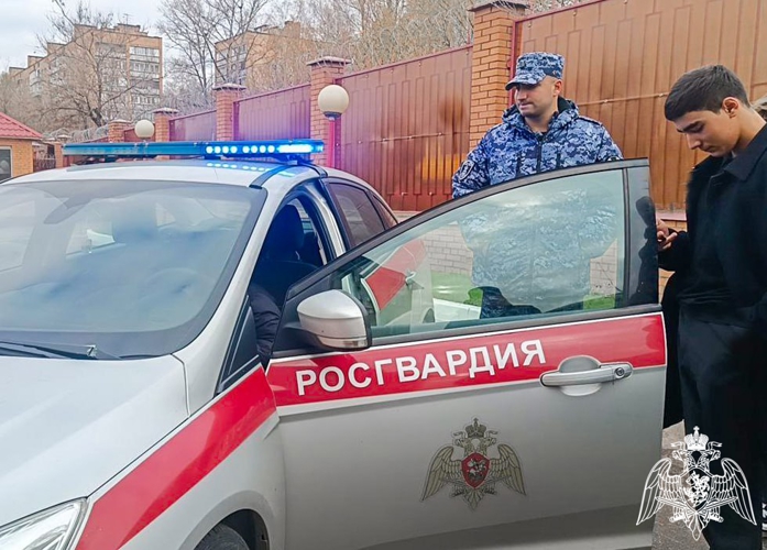 Росгвардейцы провели День открытых дверей для студентов колледжа в Одинцово