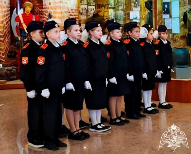 Учащиеся кадетского класса Росгвардии приняли торжественную присягу в Коломне