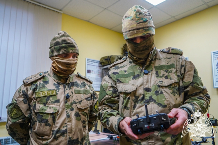 Тактико-специальные учения операторов БПЛА спецподразделения Росгвардии прошли в Подмосковье  (видео)