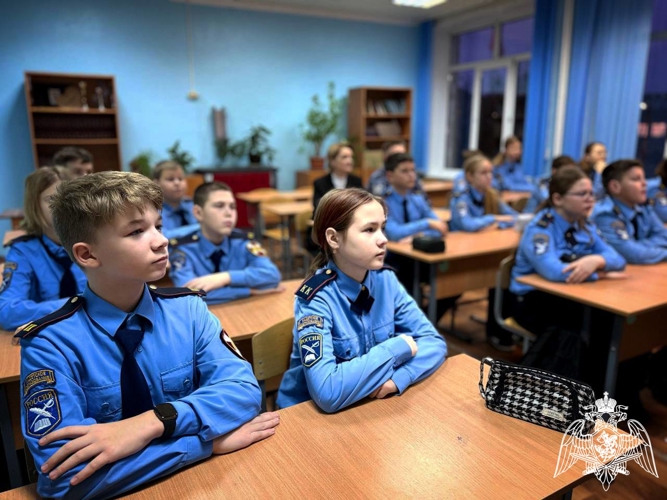 Кадеты Шатурского кадетского класса подготовили письма участникам СВО