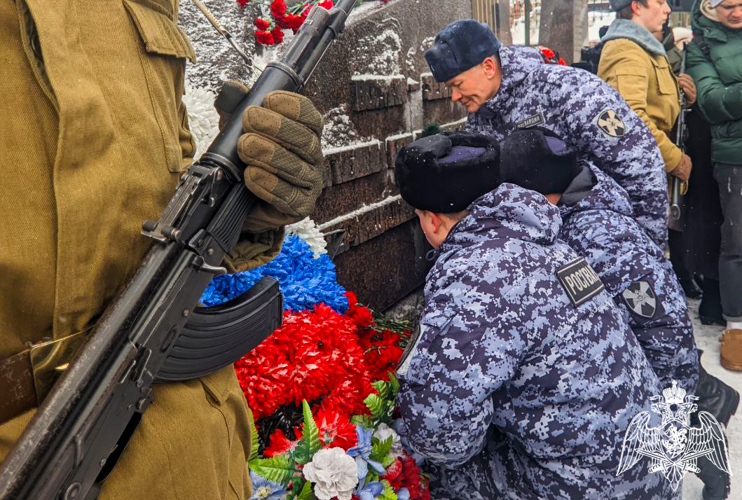 Сотрудники подмосковного главка Росгвардии приняли участие в памятных мероприятиях, посвященных 37-й годовщине вывода войск из Афганистана