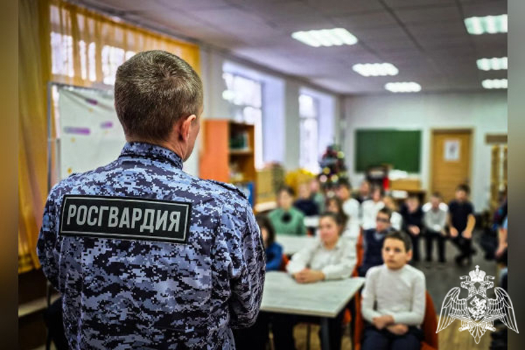 Росгвардейцы провели урок мужества в Подмосковье