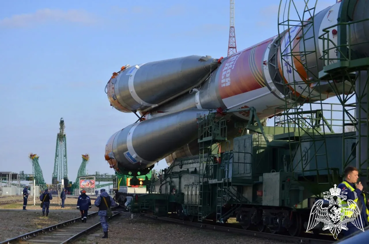 Сотрудники вневедомственной охраны подмосковного главка Росгвардии на комплексе «Байконур» отмечают 54-ю годовщину со дня образования подразделения