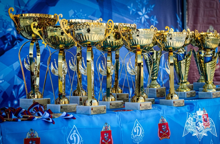Сборная команда подмосковного главка Росгвардии завоевала «серебро» на Чемпионат Центрального округа по военно-спортивному многоборью «зимнему офицерскому троеборью» и лыжным гонкам