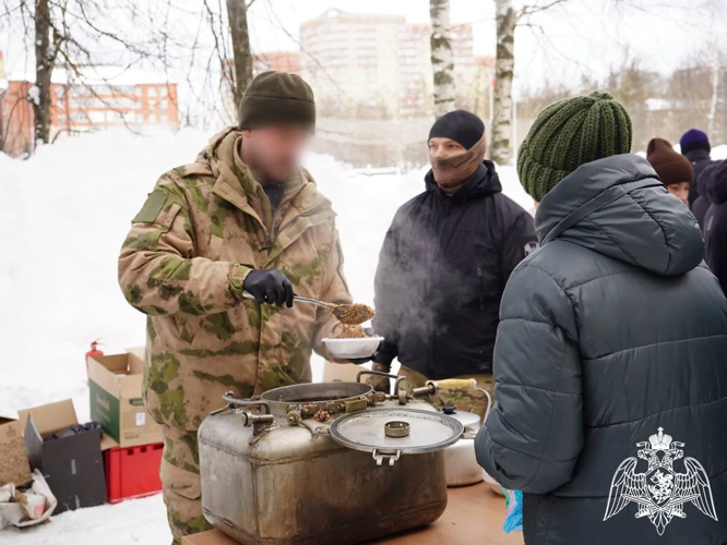 Сотрудники спецподразделений Росгвардии приняли участие в масштабном военно-патриотическом мероприятии в Подмосковье (видео)