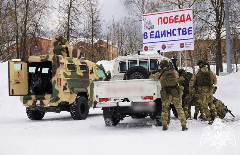Сотрудники спецподразделений Росгвардии приняли участие в масштабном военно-патриотическом мероприятии в Подмосковье (видео)