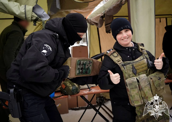 Сотрудники спецподразделений Росгвардии приняли участие в масштабном военно-патриотическом мероприятии в Подмосковье (видео)