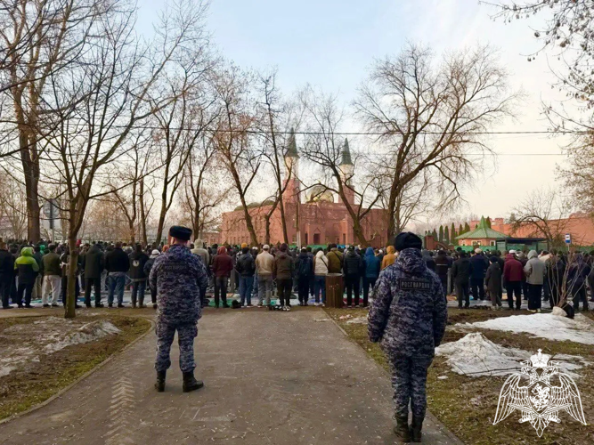 Росгвардейцы обеспечили безопасность во время проведения мусульманского праздника Ураза-Байрам в Подмосковье