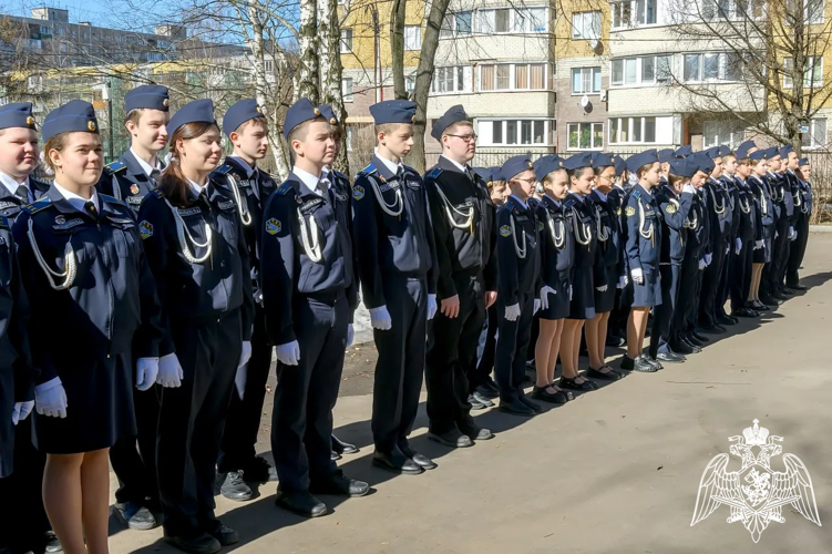 Росгвардейцы провели патриотическое мероприятие для кадет в Подмосковье