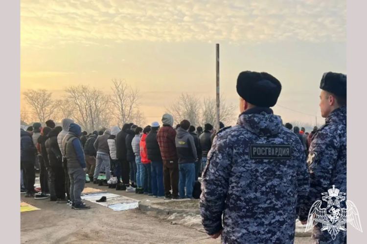 Росгвардейцы обеспечили безопасность во время проведения мусульманского праздника Ураза-Байрам в Подмосковье