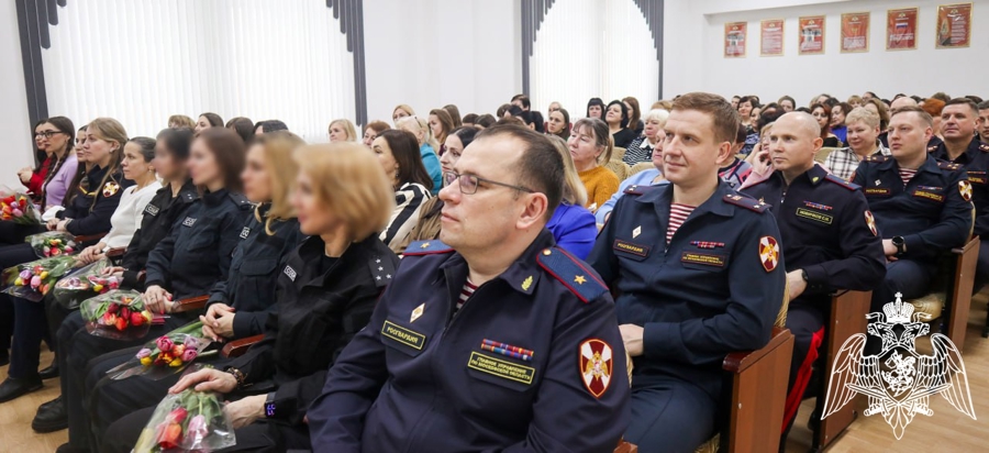 В подмосковном главке Росгвардии состоялось торжественное мероприятие, посвящённое Международному женскому дню