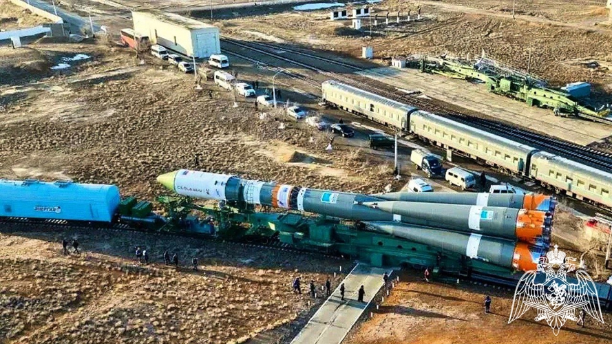 Росгвардейцы обеспечили безопасность транспортировки ракеты-носителя «Союз» на космодроме «Байконур» (видео)