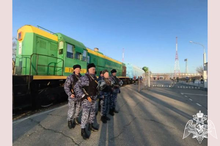 Сотрудники Главного управления Росгвардии по Московской области обеспечивают безопасность космодрома «Байконур»