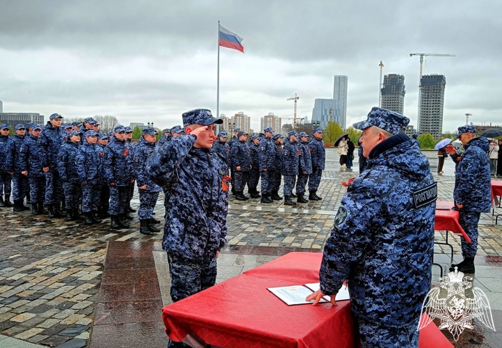 Более 50 сотрудников Главного управления Росгвардии по Московской области завершили обучение в Центре профессиональной подготовки сотрудников вневедомственной охраны 