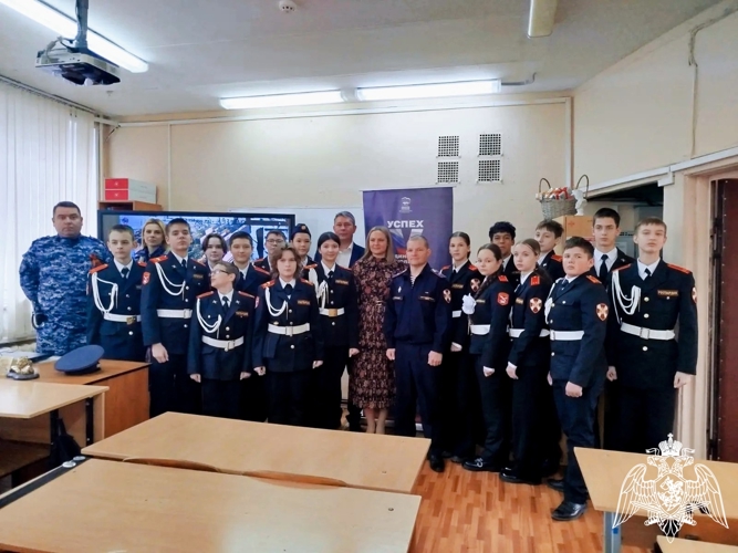 В Подмосковье росгвардейцы провели уроки мужества в память о героях Чернобыля