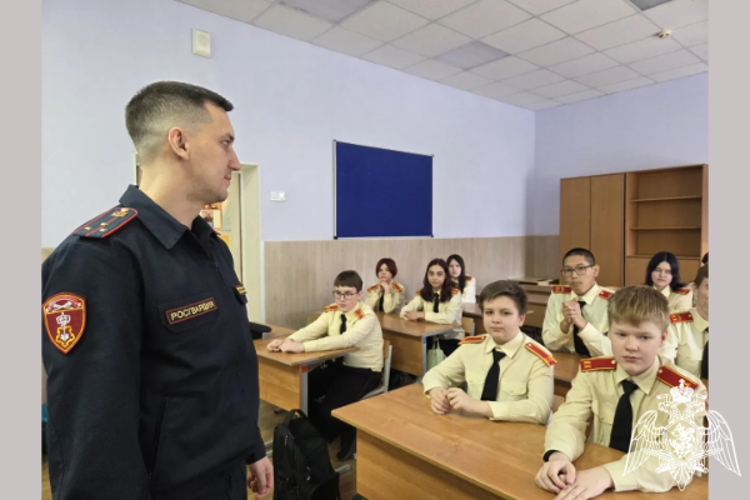 Росгвардейцы провели профориентационное мероприятие для школьников в Подмосковье