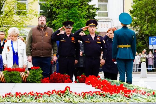 В годовщину Великой Победы сотрудники Главного управления Росгвардии по Московской области почтили память погибших в Великой Отечественной войне