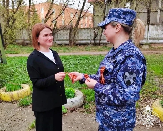 Росгвардейцы продолжают патриотическую акцию «Георгиевская ленточка» в Подмосковье