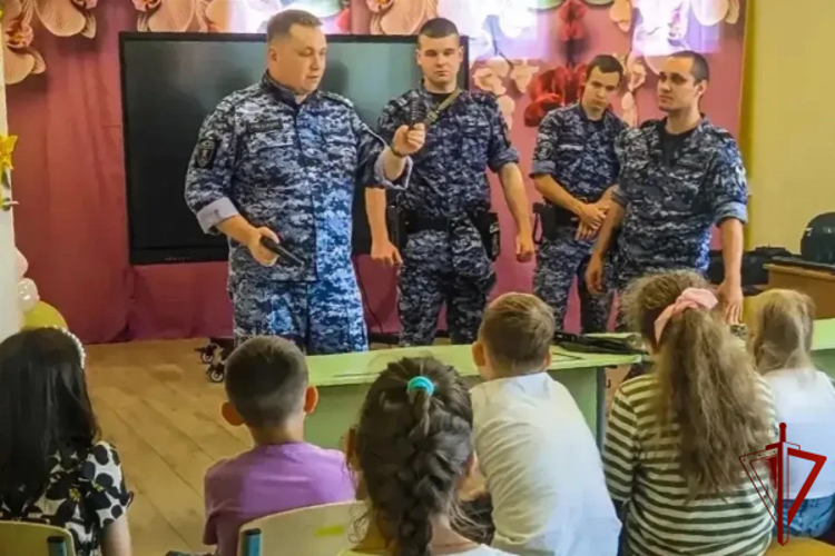 Акция «Каникулы с Росгвардией» продолжается в Подмосковье