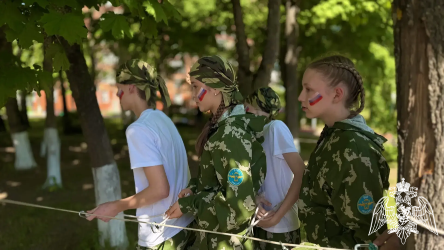 Росгвардейцы организовали военно-патриотическую игру «Зарница» в Подмосковье