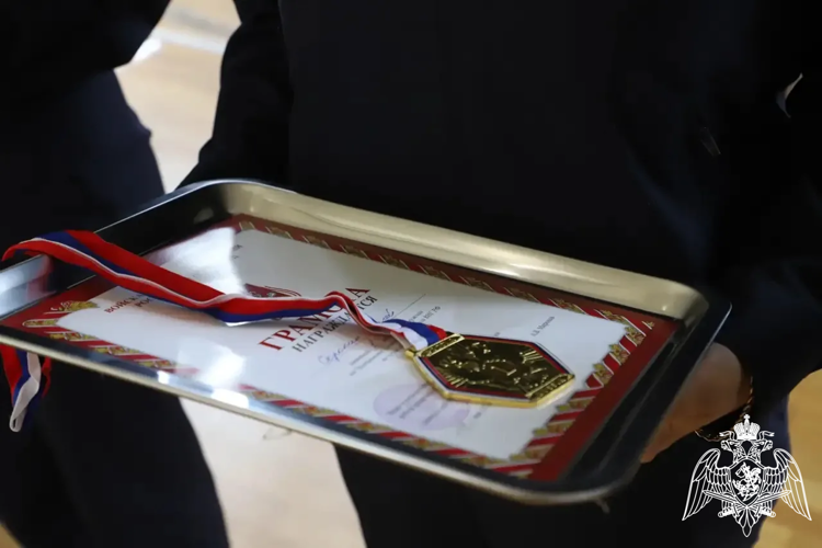 Команда подмосковного главка Росгвардии завоевала «серебро» на чемпионате Центрального округа Росгвардии по служебному биатлону