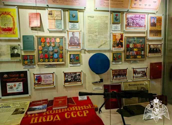 Сотрудники подмосковного главка Росгвардии организовали экскурсию для кадет
