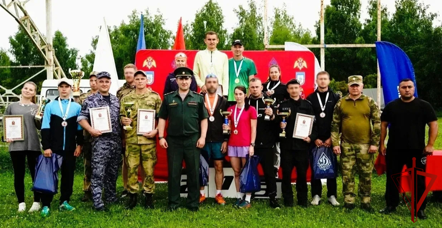 Сотрудники подмосковного главка Росгвардии стали призёрами чемпионата Центрального округа Росгвардии по легкоатлетическому кроссу (видео)