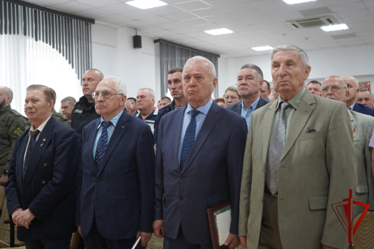 В Главном управлении Росгвардии по Московской области состоялось торжественное собрание, посвященное юбилею образования региональной общественной организации ветеранов войск правопорядка (видео)