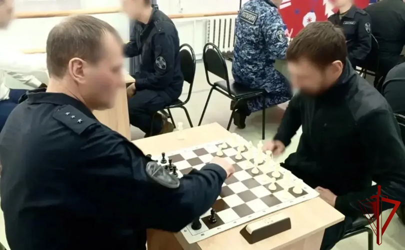 В Международный день шахмат героем рубрики «Знай наших» стал сотрудник ОМОН «Русич» Главного управления Росгвардии по Московской области старший прапорщик полиции Алексей В.