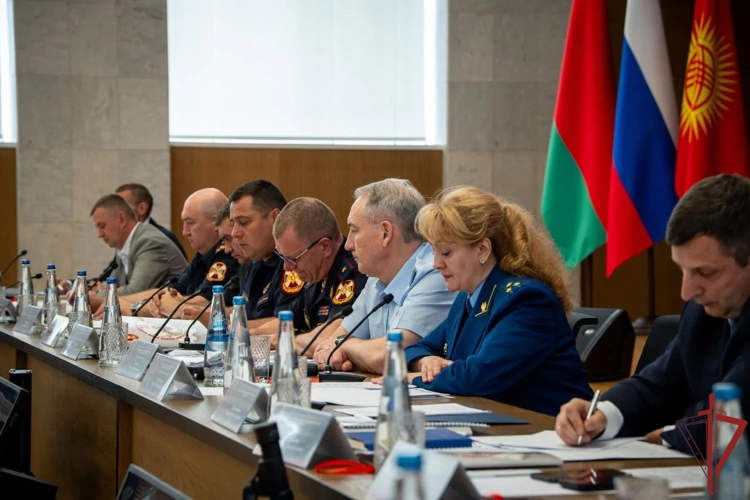 Руководитель Управления вневедомственной охраны Росгвардии по Московской области принял участие во Всероссийском совещании-семинаре в Нижнем Новгороде