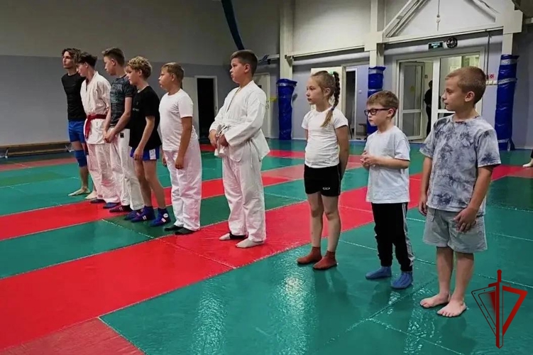 Росгвардейцы провели открытую тренировку по рукопашному бою в Подмосковье