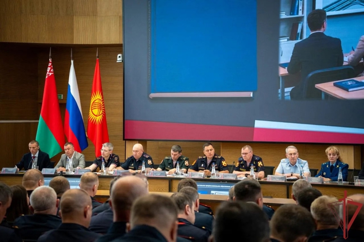 Руководитель Управления вневедомственной охраны Росгвардии по Московской области принял участие во Всероссийском совещании-семинаре в Нижнем Новгороде
